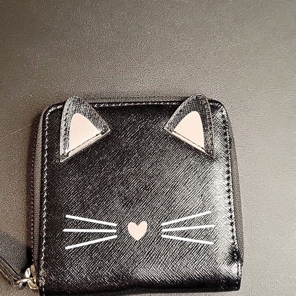NWOT Small Cat Wallet